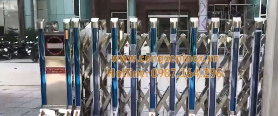 Thi công lắp đặt cổng xếp điện inox cho công ty Điện lực Kiên Giang